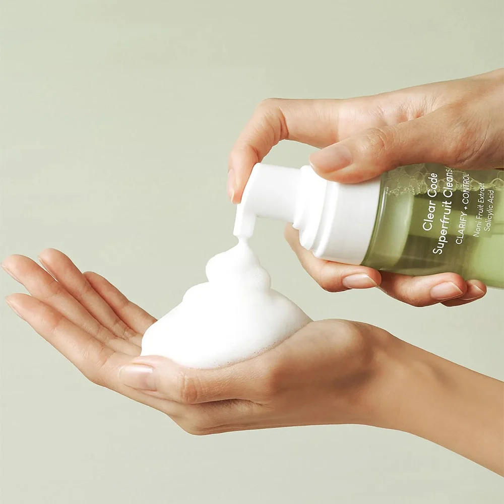 PURITO Clear Code Superfruit Cleanser (150ml)